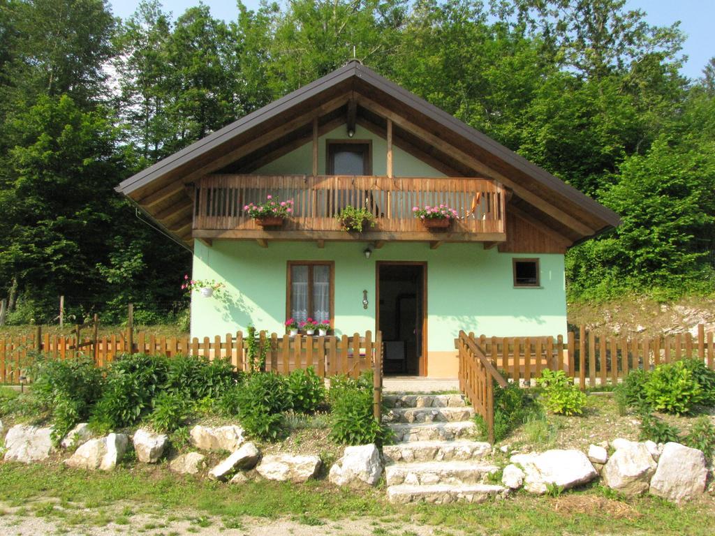 Kamp Rut Hostel Kobarid Ruang foto