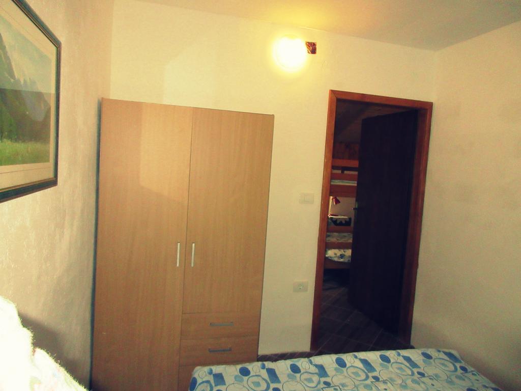 Kamp Rut Hostel Kobarid Bagian luar foto