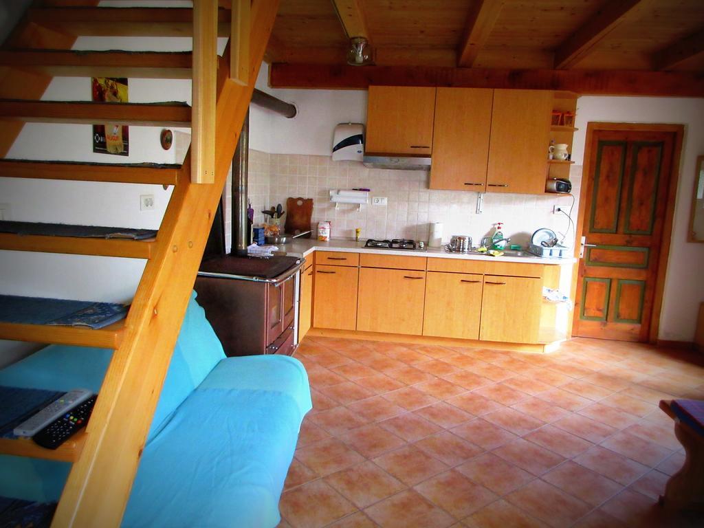 Kamp Rut Hostel Kobarid Bagian luar foto