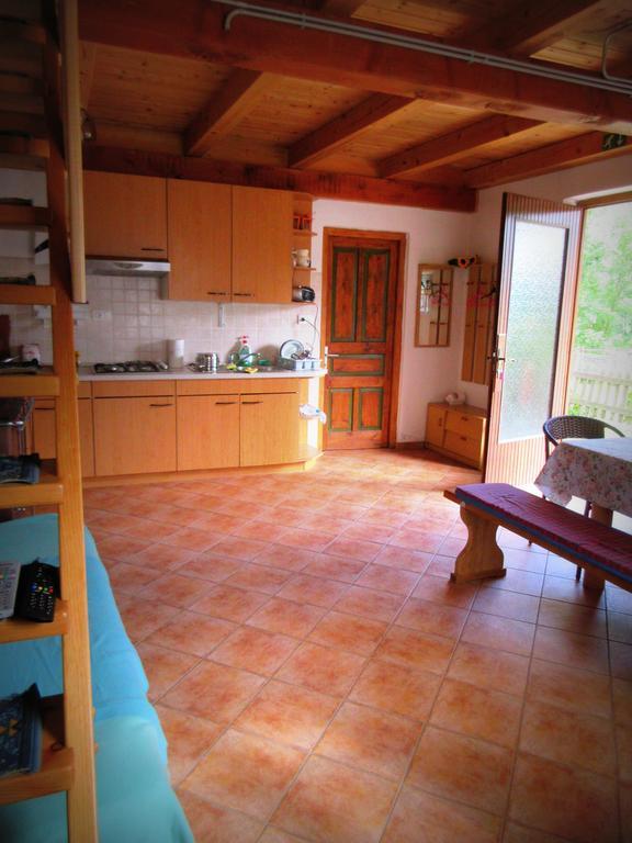 Kamp Rut Hostel Kobarid Bagian luar foto